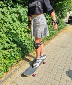 Skate Beschermset Maat S - 4 Tot 5 Jaar - Kinderen - Beschermers Skeelers/ Skate - Kniebeschermers, Elleboog + Polsbeschermers 23 Skate Beschermset Maat S - 4 Tot 5 Jaar - Kinderen - Beschermers Skeelers/ Skate - Kniebeschermers, Elleboog + Polsbeschermers -NIJDAM Sport & Spel Winkel 1022x1200