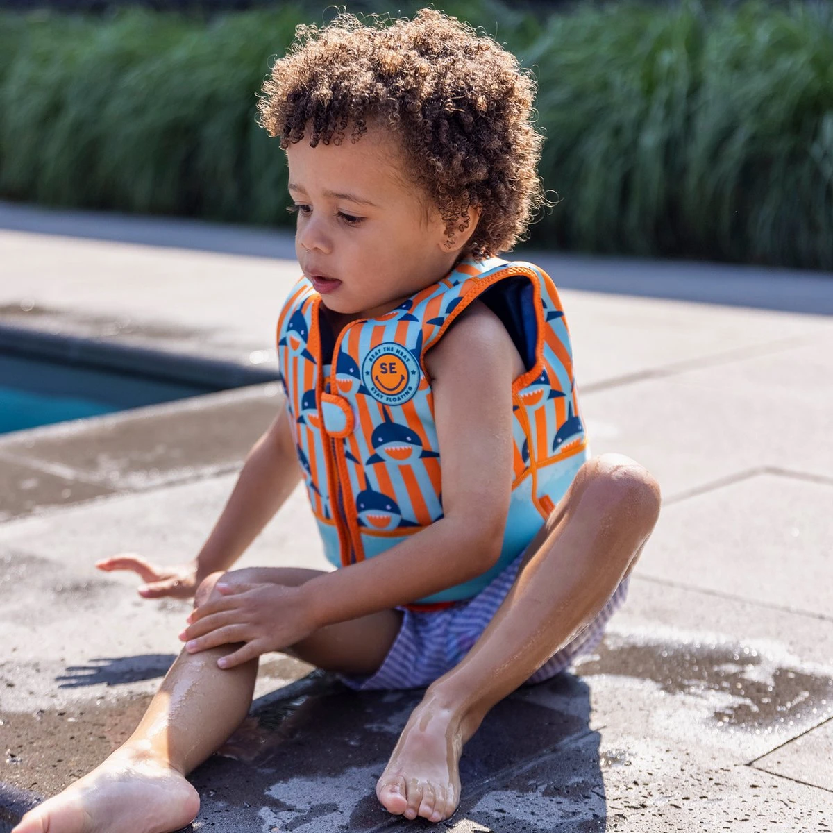 Swim Essentials Zwemvest Kind - Haaien Oranje/Blauw - 18-30 Kg - 4-6 Jaar 5 Swim Essentials Zwemvest Kind - Haaien Oranje/Blauw - 18-30 Kg - 4-6 Jaar - Afbeelding 5