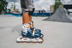 Nijdam Inline Skates Verstelbaar - Traffic Racer - Marine/Oranje/Wit/Zilvergrijs - 37-40 -NIJDAM Sport & Spel Winkel 1200x799 2