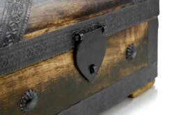 Brynnberg Piratenschatkist - Houten Kist Bruin - Handgemaakt Vintage Met Slot 28x20x20cm - Het Ideale Geschenk (groot Met Slot) - Houten Schatkisten 12 Brynnberg Piratenschatkist - Houten Kist Bruin - Handgemaakt Vintage Met Slot 28x20x20cm - Het Ideale Geschenk (groot Met Slot) - Houten Schatkisten -NIJDAM Sport & Spel Winkel 1200x804 1