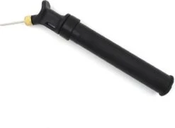 PD® - Ballenpomp - Premium Voetbalpomp - Basketbalpomp - Ballenpomp - Handpomp - Pomp - Inclusief Naald -NIJDAM Sport & Spel Winkel 1200x879