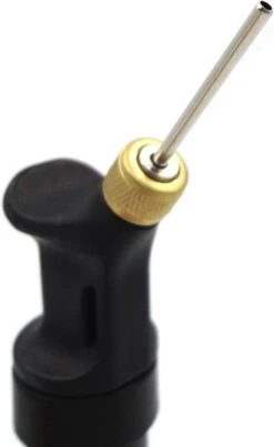 PD® - Ballenpomp - Premium Voetbalpomp - Basketbalpomp - Ballenpomp - Handpomp - Pomp - Inclusief Naald -NIJDAM Sport & Spel Winkel 735x1200